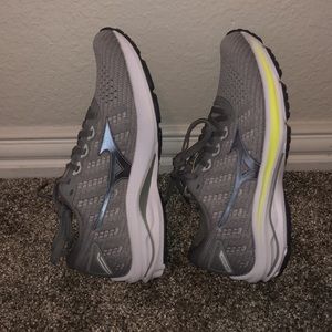 8.5B Wave Rider 25